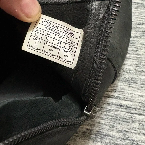 UGG Waterproof Ankle Boots Ladies Size 12 - Picture 7 of 8